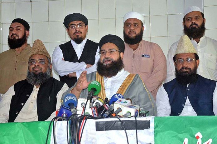 Chairman of Pakistan Ulema Council and Special Representative of Prime Minister of Pakistan for Inter-Religious Harmony and Middle East Hafiz Muhammad Tahir Mahmood Ashrafi held a press conference with scholars and sheikhs at Jamia Manzoor-ul-Salami