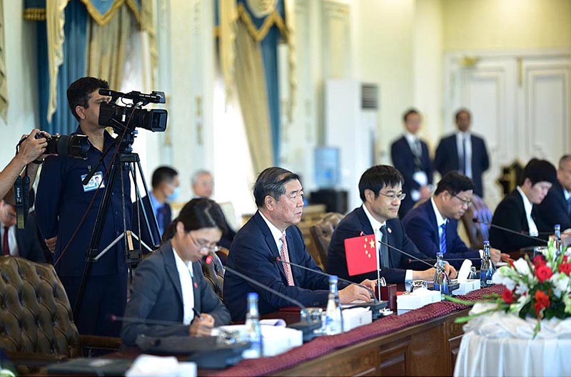 Prime Minister Muhammad Shehbaz Sharif and Vice-Premier of State Council of China, He Lifeng in delegation level talks at Prime Minister's Office
