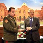 Defence Minister, Khawaja Muhammad Asif presenting a shield to H.E. Sher Ali Mirzo, Defence Minister of Tajikistan at Ministry of Defence