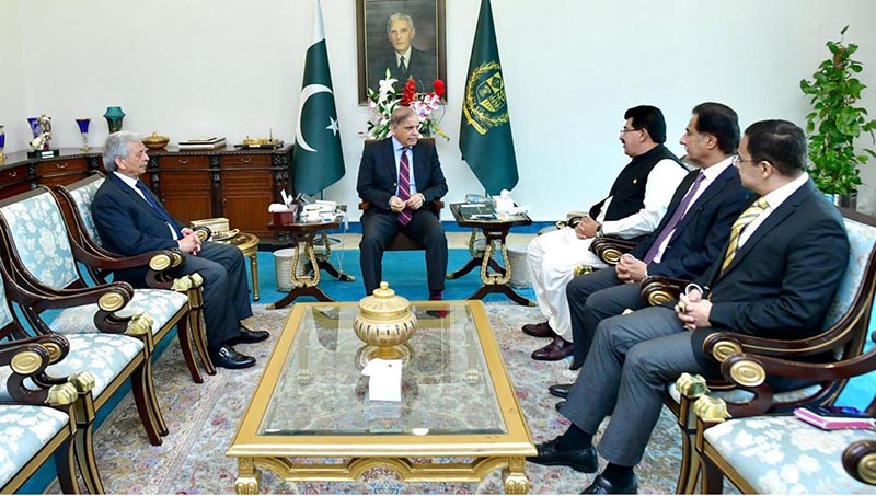 Chairman Senate Sadiq Sanjarani meeting with Prime Minister Muhammad Shehbaz Sharif. Minister for Federal Education and Professional and Technical Training Rana Tanvir Hussain, Federal Minister for Economic Affairs Sardar Ayaz Sadiq and Advisor to the Prime Minister Ahad Cheema are also present