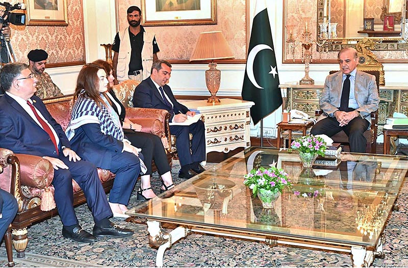 Ambassador of Azerbiajan to Islamabad Mr. Khazar Farhadov and CEO of SOCAR Ms. Mariam Almaszade called on Prime Minister Muhammad Shehbaz Sharif