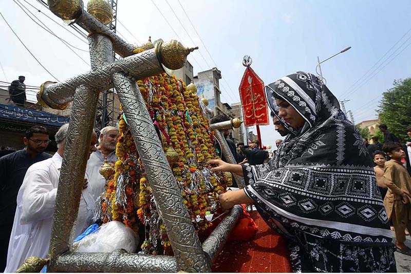 A large number of mourners attending the procession of 9th Muharramul Harram observing Youm e Ashur at Karbala Rohri. Muharram ul Harram, the first month of the Islamic calendar is known as the mourning month to pay homage in remembrance of the martyrdom (Shahadat) of Hazrat Imam Hussain (AS), the grandson of the Holy Prophet Mohammad (SAWW), along with his family members and companions at the battle of Karbala