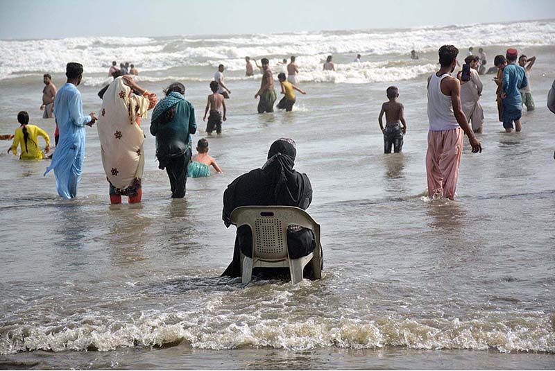 A large number of people enjoy in water and get some relief from hot weather at Seaview