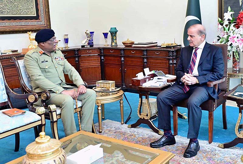 Chairman Joint Chiefs of Staff Committee General Sahir Shamshad Mirza calls on Prime Minister Muhammad Shehbaz Sharif