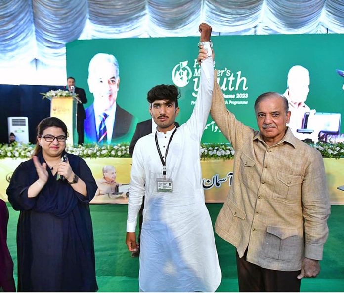 As a gesture of respect for meritocracy, Prime Minister Muhammad Shehbaz Sharif offered his chair to a high-achiever of Buner University, who was also rewarded a laptop under the Prime Minister's Youth Laptop Scheme 2023