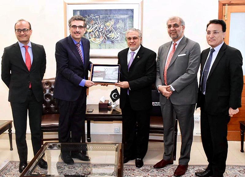 Mr. Salman Hussain, Senior Partner, A.F. Ferguson & Co (PWC) called on Finance Minister Senator Mohammad Ishaq Dar, today and presented him latest publication titled “Navigating the future of Opportunities and Challenges" on country's banking sector