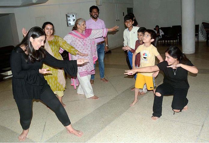 During the summer vacations, the Lahore Art Council organizes Summer Camps of actor training for youngsters
