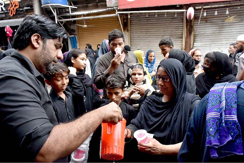 A large number of mourners attend the 10th Muharram procession to mark Ashoura. Ashoura is the commemoration marking the Shahadat (death) of Hussein (AS), the grandson of the Prophet Muhammad (PBUH), with his family members during the battle of Karbala for the upright of Islam