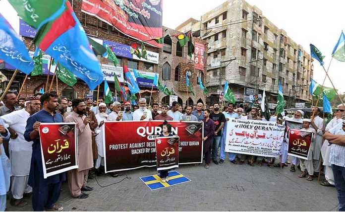 Jamat-e-Islami workers holding the protest against Sweden government at Hyder chowk