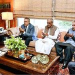 Finance Minister Senator Mohammad Ishaq Dar offering condolences to Jahangir Tarin on the demise of his brother at his residence. SAPM on Finance Tariq Bajwa and SAPM on Revenue Tariq Mehmood Pasha also accompanied the Finance Minister