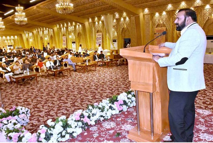 Ishtiaq Ahmed Khan President High Court Bar Lahore addressing the annual prize distribution function of Shadab Law College