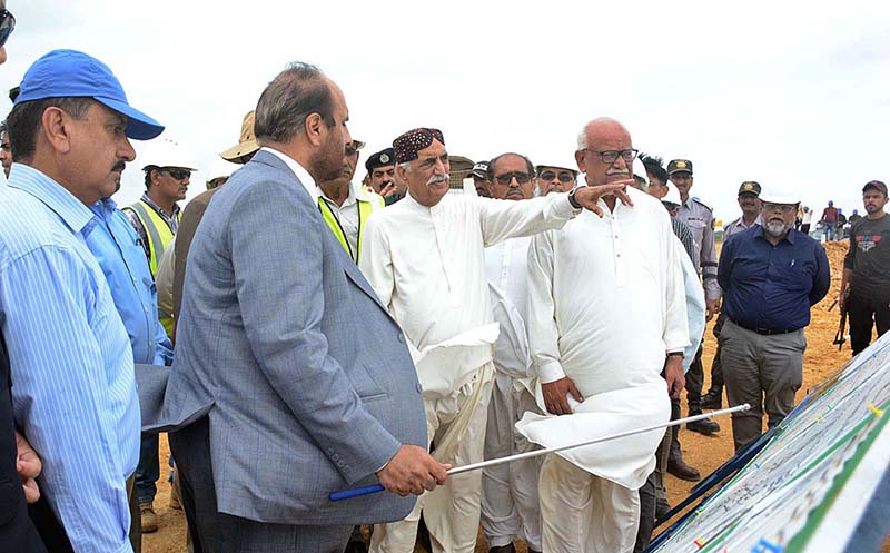 Federal Minister for Water Resources Syed Khursheed Ahmed Shah visiting Greater Karachi Water Supply Scheme K-IV project take-off site at Keenjhar Lak