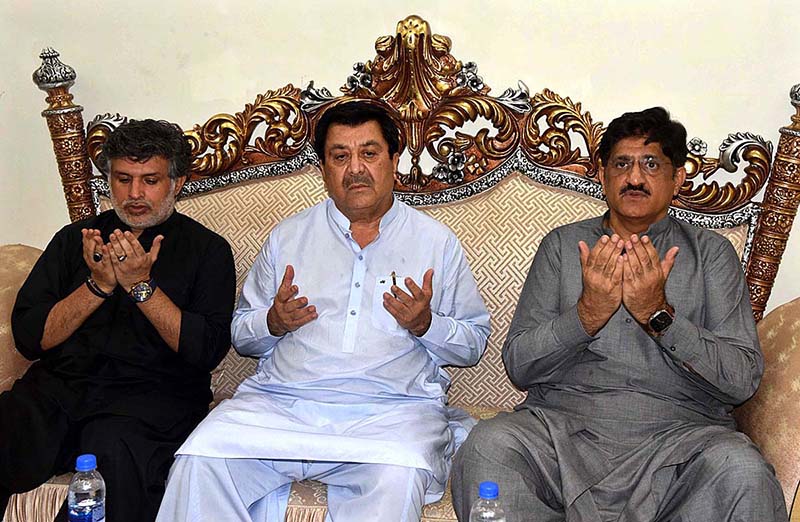 Chief Minister Syed Murad Ali Shah along with Sindh Minister of Mines and Mineral Development Mir Shabbir Ali Bijarani offering Fateha after condoling with MPA Aslam Abro on the sad demise of his brother and nephew at his residence Jacobabad