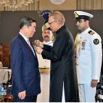 President Dr. Arif Alvi conferring the award of Hilal-e-Pakistan upon the Special Representative of the Chinese President Xi Jinping and the vice -Premier of the State council of China, Mr. He Lifeng, at a special investiture Ceremony held at Aiwan-e-Sadr