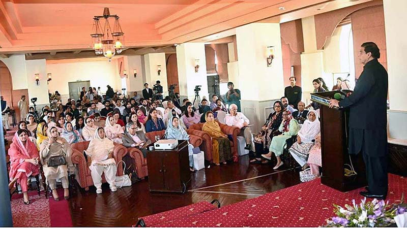 Speaker National Assembly Raja Pervez Ashraf in a group photo with participants of the closing ceremony of Roundtable of Political Parties on Women’s Manifesto 2023 organized by WPC
