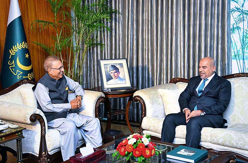 The outgoing Ambassador of Jordan to Pakistan, Ibrahim Yala Al Madani, call on President Dr. Arif Alvi, at Aiwan-e-Sadr