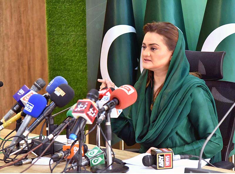 Federal Minister for Information and Broadcasting, Marriyum Aurangzeb addressing a press conference
