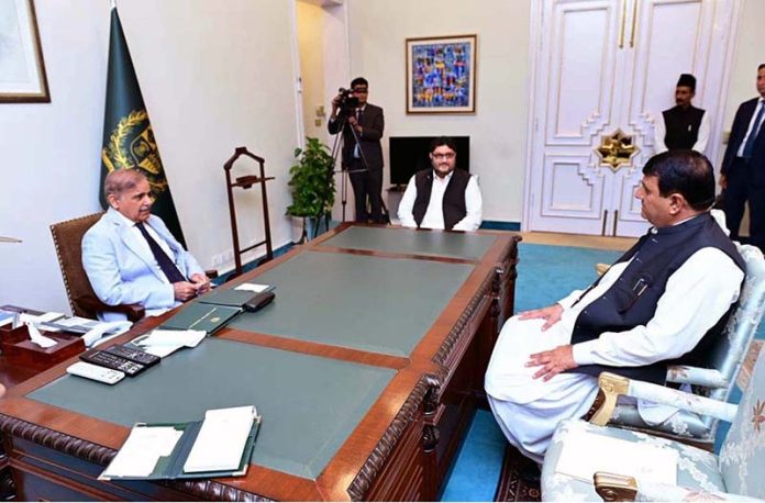 Advisor PM Engineer Ameer Muqam calls on Prime Minister Muhammad Shehbaz Sharif