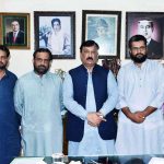 A representative delegation of employees of Heavy Electrical Complex, Hattar posing for photo with Minister of State/ SAPM for Industries and Production, Tasneem Ahmed Qureshi.