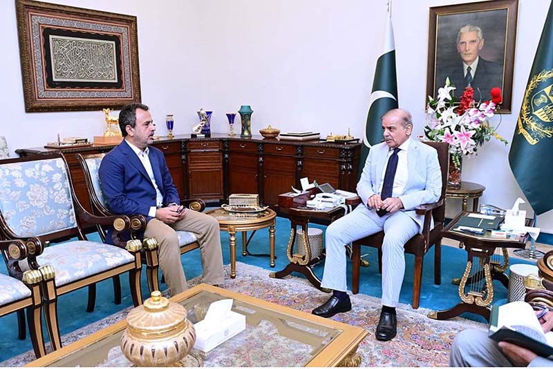 Secretary General PMLN Punjab and Former Parliamentarian Awais Leghari calls on Prime Minister Muhammad Shehbaz Sharif