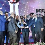 Prime Minister Muhammad Shehbaz Sharif presenting awards to highest exporters at "KCCI Exports Trophy Awards Ceremony 2022-23".