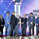 Prime Minister Muhammad Shehbaz Sharif presenting awards to highest exporters at "KCCI Exports Trophy Awards Ceremony 2022-23"
