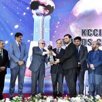 Prime Minister Muhammad Shehbaz Sharif presenting awards to highest exporters at "KCCI Exports Trophy Awards Ceremony 2022-23"