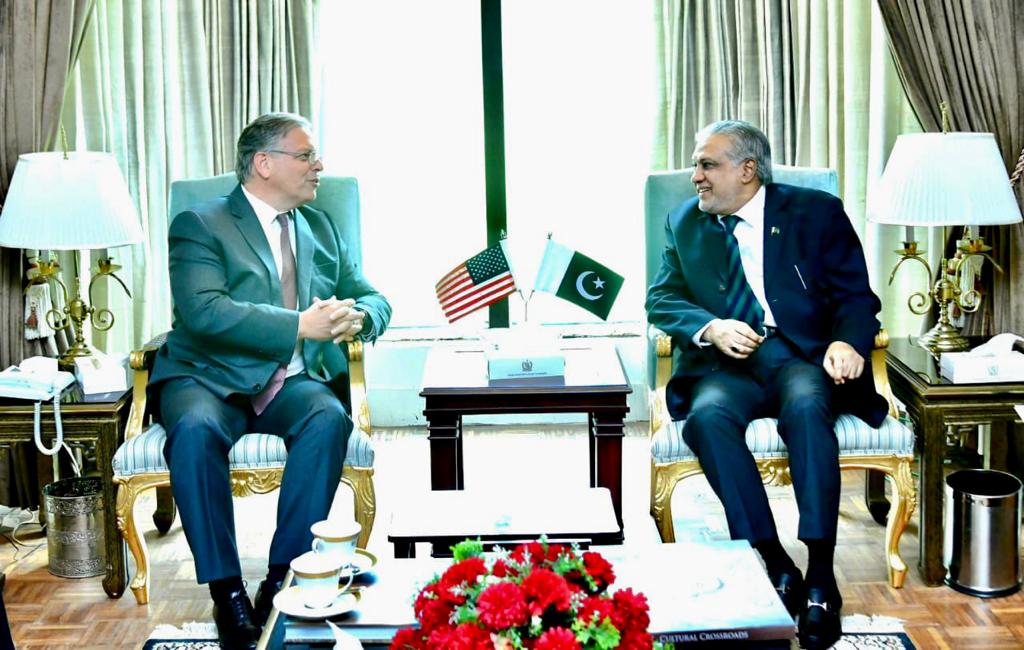 Pakistan, US discuss ways to enhance economic cooperation