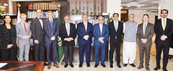 Dar urges to further deepen US-Pakistan economic, trade ties Dar urges to further deepen US-Pakistan economic, trade ties