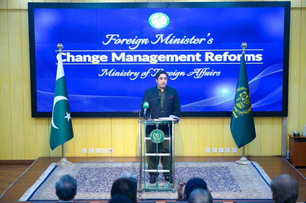 FM highlights effectiveness of reforms, approaches in face of fast changing world