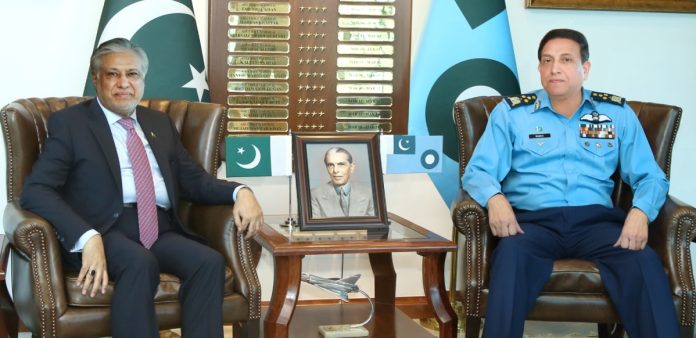 Finance Minister calls on Air Chief