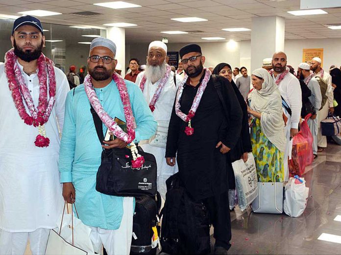 First post-Hajj flight lands in Multan