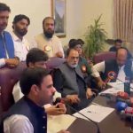 Senator Talha attends Hazara Journalists Association's oath-taking ceremony, emphasizes collaboration for national progress