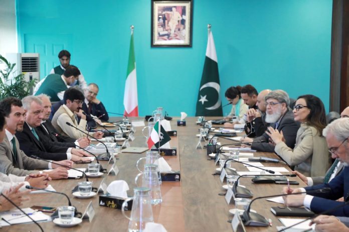 Minister Rehman hosts Italian delegation to boost Climate Resilience in Pakistan