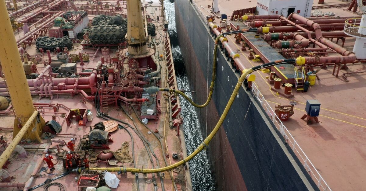 Yemen Oil removal
