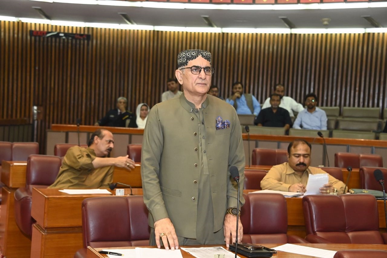 Qadir Khan Mandokhel