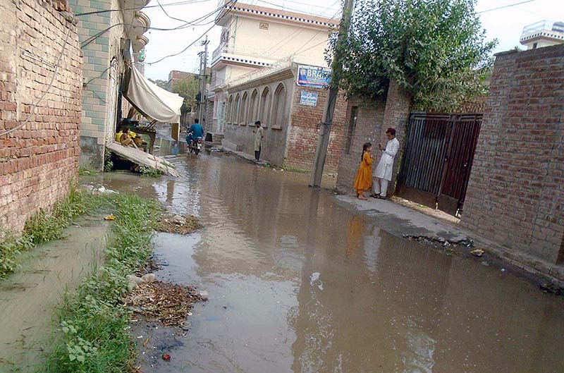 A view of sewerage water accumulated at main Muzamshah and Link Area creating problems for residents and needs the attention of concerned authorities
