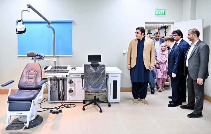 Chairman Pakistan People's Party and Foreign Minister Bilawal Bhutto Zardari visiting after inauguration of Sindh Institute of Urology and Transplantation (SIUT) Medical Complex Sukkur