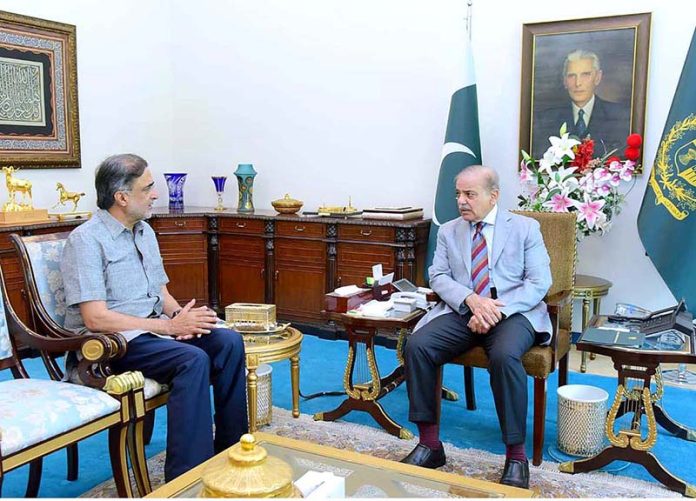 Advisor to Prime Minister on Kashmir Affairs and Gilgit Baltistan Qamar Zaman Kaira calls on Prime Minister Muhammad Shehbaz Sharif