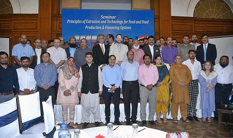 A group photo of Douglas John (US Consulate) with the participants of seminar on “Principles of Extrusion and Technology for Feed and Food Production & Financing Options