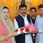 Workers presenting flower bouquet to Sadia Danish on becoming Deputy Speaker Gilgit-Baltistan Assembly at Assembly Secretariat
