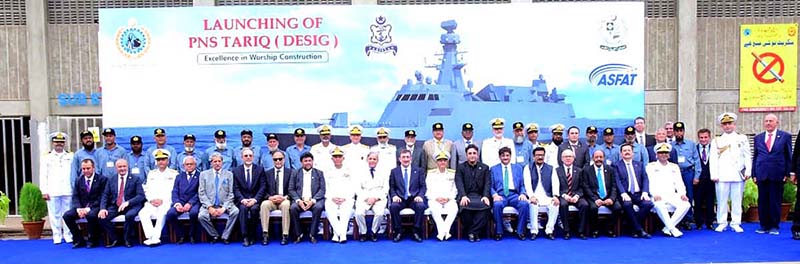 Prime Minister Muhammad Shehbaz Sharif, Turkiye's Vice President Cevdet Yilmaz and other dignitaries in a group photo at the launching ceremony of Pakistan's 4th MILGEM Corvette "PNS Tariq"