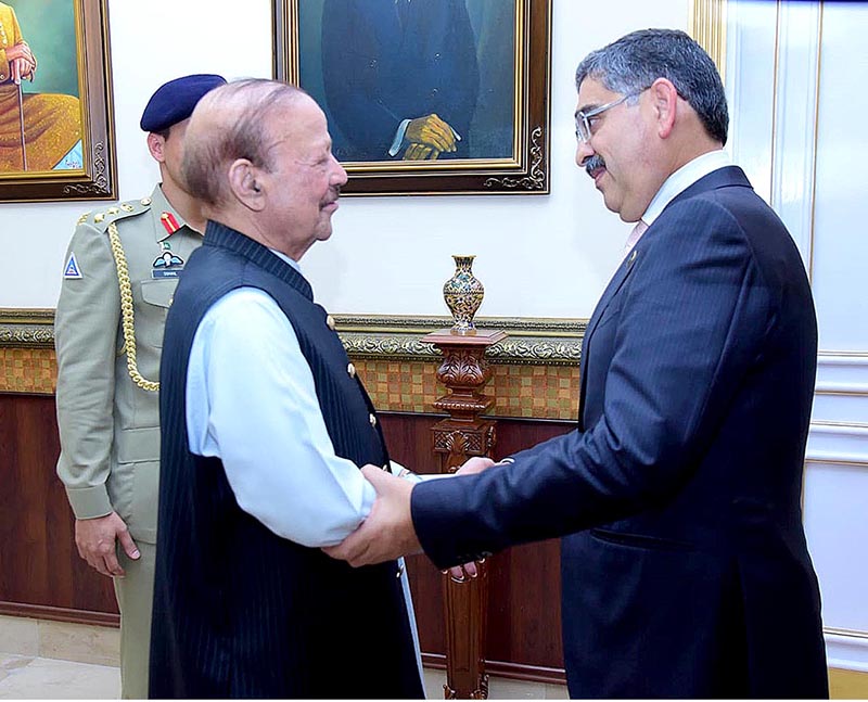 President Azad Jammu and Kashmir Barrister Sultan Mehmood Chauhdary calls on Caretaker Prime Minister Anwaar-ul-Haq Kakar
