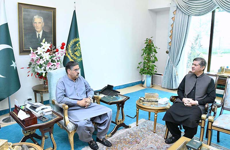 Chief Secretary Sindh Dr. Fakhr e Alam Irfan calls on Caretaker Prime Minister Anwaar-ul-Haq Kakar