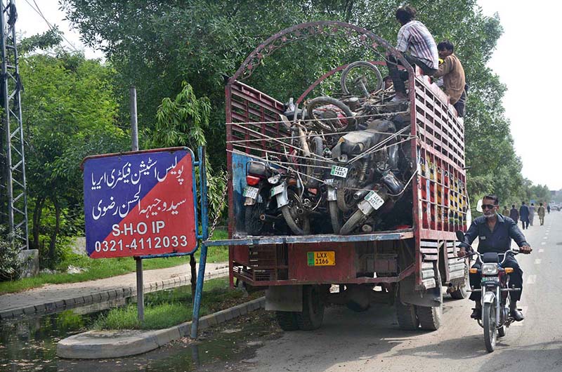 Bikes kept in custody by the police at the Factory Area Police Station in Lahore are being transferred to a warehouse as the owners of the bikes have not been located