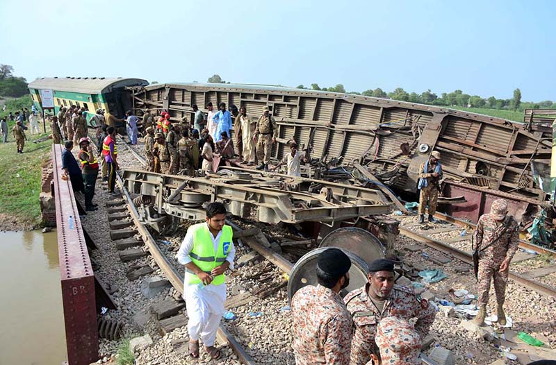 A significant crowd has gathered at the site where 10 bogies of the Hazara Express derailed near Sarhari Railway Station, at least 15 passengers have lost their lives and over 50 have been injured, including women and children