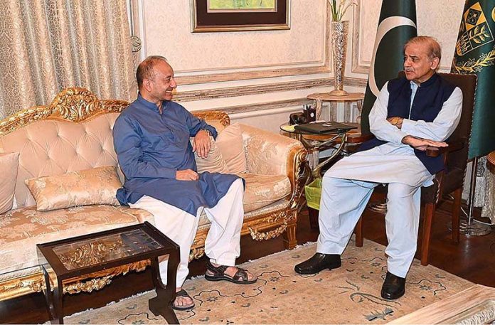Former Minister of State for Petroleum Dr. Musadiq Masood Malik calls on Prime Minister Muhammad Shehbaz Sharif