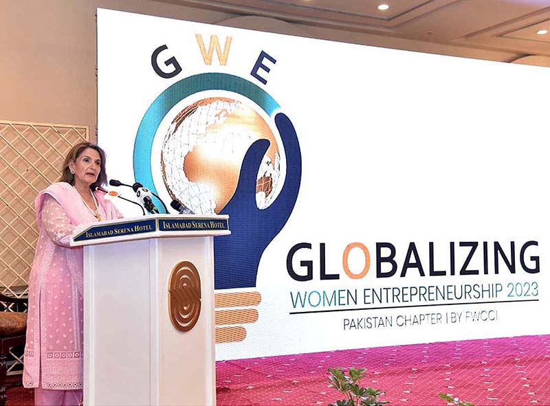 First Lady Begum Samina Alvi addressing the International Conference on Globalizing Women Entrepreneurship, organized by the Faisalabad Women Chamber of Commerce and Industry