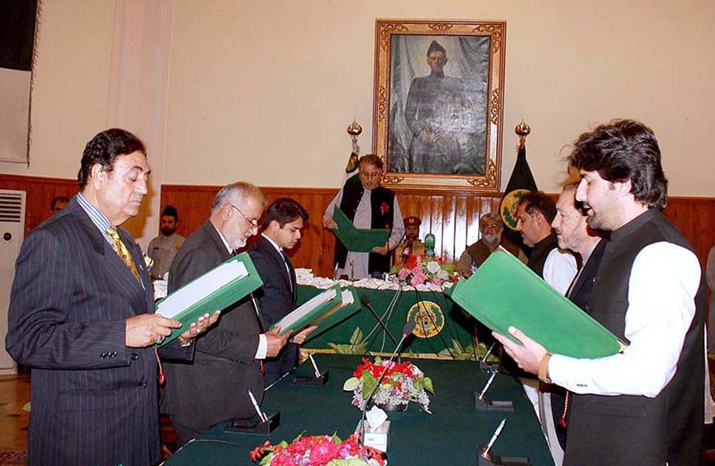 Balochistan Governor Malik Abdul Wali Khan Kakar administrating oath of new Caretaker Ministers of Balochistan Assembly, Caretaker CM Ali Mardan Khan Domki also present on the occasion