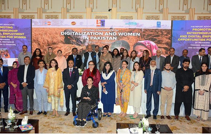 Federal Minister of Human Rights, Riaz Hussain Pirzada in a group photo during Launching of National Report on “Digitalization & Women in Pakistan